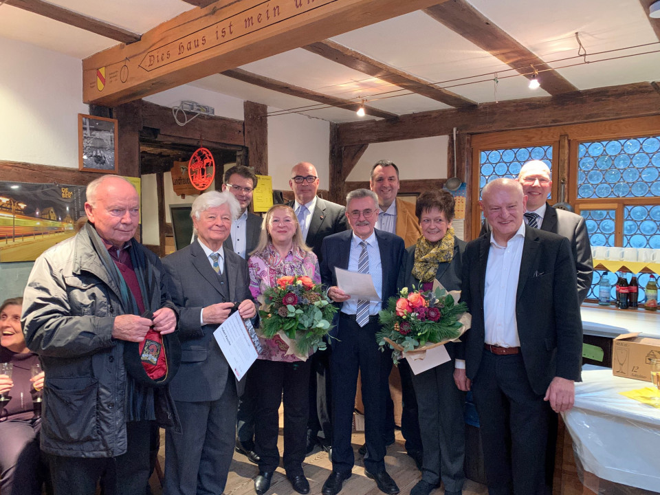 Karl Jung, Hubert Rauscher, Daniel Caspary, Ursula Wawrzynkowsky, Axel E. Fischer, Hanspeter Gaal, Ansgar Mayr, Helga Hesselschwerdt, Joachim Kler und Alexander Scheidle (v.l.) (Foto: LaCroix)